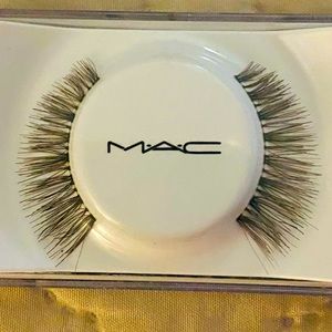 New Mac B50 Eyelashes